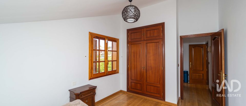 Châlet 4 chambres de 223 m² à Carbajal de La Legua (24196)