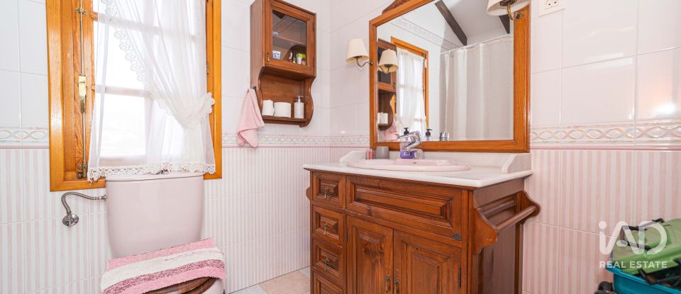 Châlet 4 chambres de 223 m² à Carbajal de La Legua (24196)