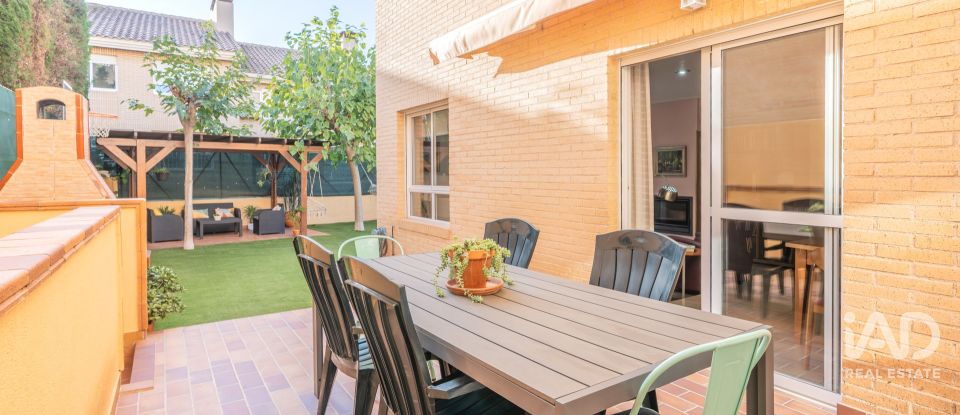 Apartment in house  6 bedrooms of 360 m² in Alicante/Alacant (03540)