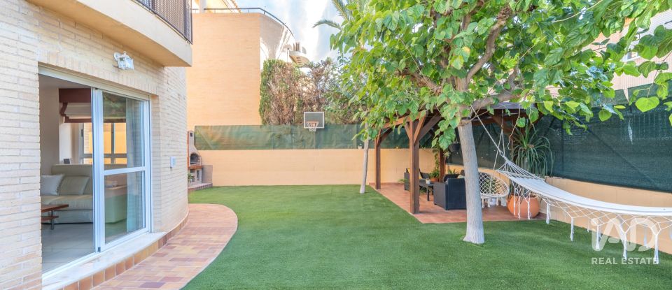 Apartment in house  6 bedrooms of 360 m² in Alicante/Alacant (03540)