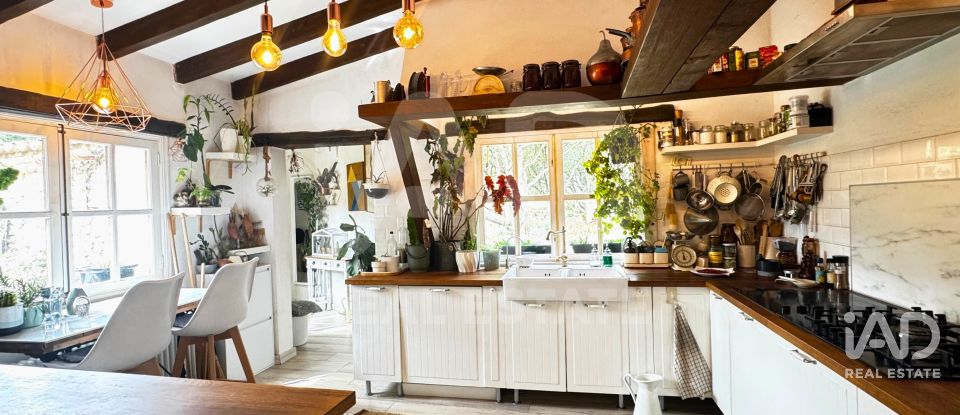 Châlet 4 chambres de 310 m² à Sencelles (07140)