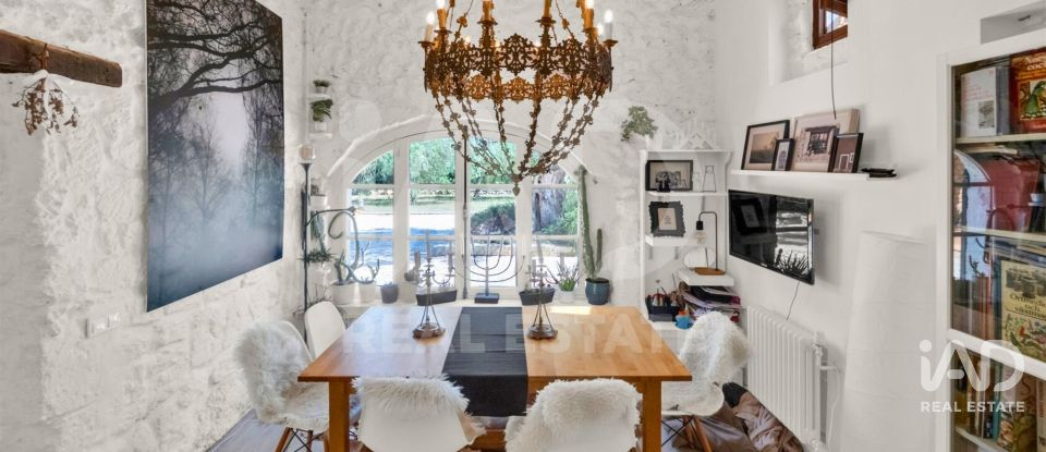 Châlet 4 chambres de 310 m² à Sencelles (07140)