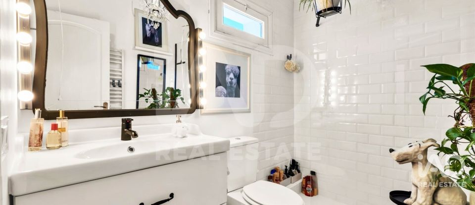 Châlet 4 chambres de 310 m² à Sencelles (07140)