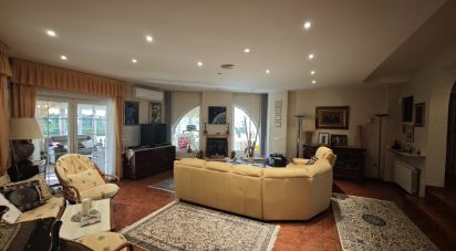 Cottage 4 bedrooms of 398 m² in Villamartin (03189)