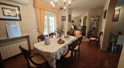 Cottage 4 bedrooms of 398 m² in Villamartin (03189)