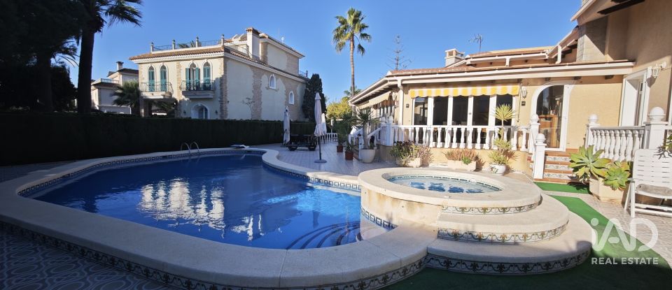 Casa de muntanya 4 habitacions de 398 m² a Villamartin (03189)