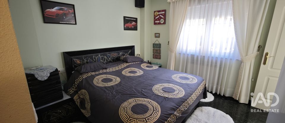 Casa de muntanya 4 habitacions de 398 m² a Villamartin (03189)