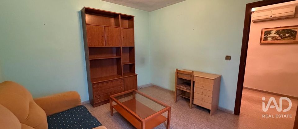 Piso 3 habitaciones de 121 m² en Alicante/Alacant (03012)