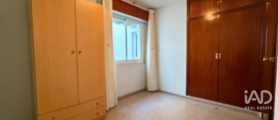 Piso 3 habitaciones de 121 m² en Alicante/Alacant (03012)