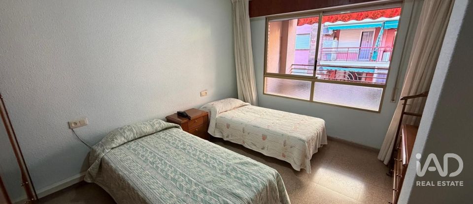 Piso 3 habitaciones de 121 m² en Alicante/Alacant (03012)