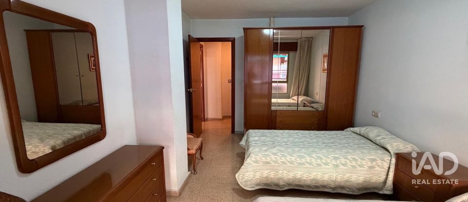 Piso 3 habitaciones de 121 m² en Alicante/Alacant (03012)