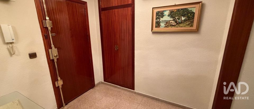 Piso 3 habitaciones de 121 m² en Alicante/Alacant (03012)