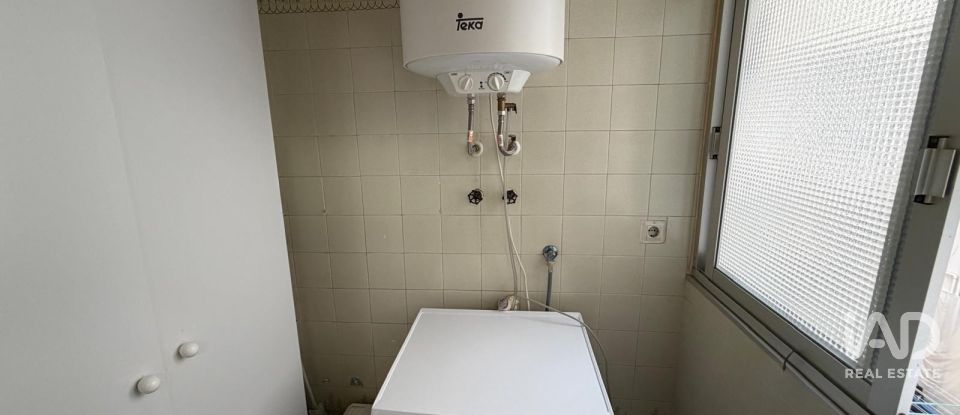 Piso 3 habitaciones de 121 m² en Alicante/Alacant (03012)