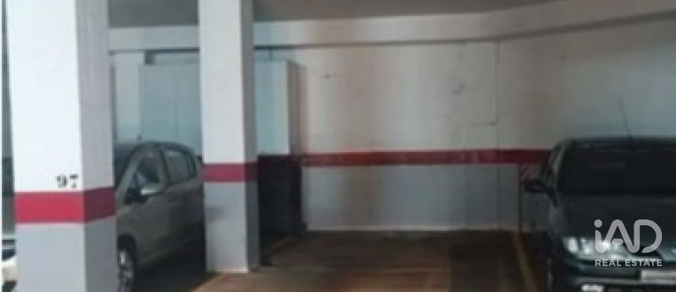 Piso 3 habitaciones de 121 m² en Alicante/Alacant (03012)