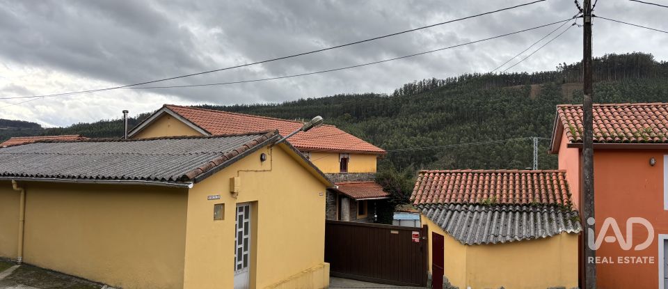 Maison rustique 2 chambres de 83 m² à Cerdido (15530)