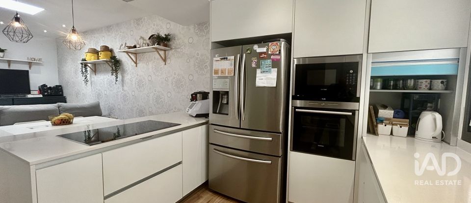 Casa/villa 3 habitacions de 142 m² a Cerdanyola del Vallès (08290)