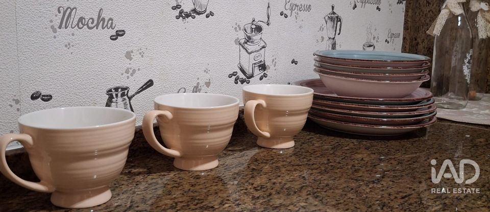 Dúplex 2 habitacions de 111 m² a Terrassa (08227)