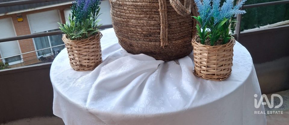 Dúplex 2 habitacions de 111 m² a Terrassa (08227)