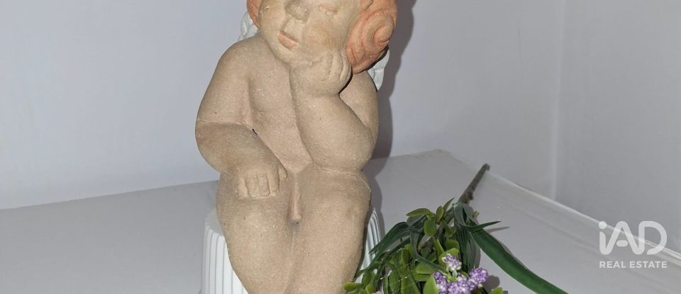 Dúplex 2 habitacions de 111 m² a Terrassa (08227)