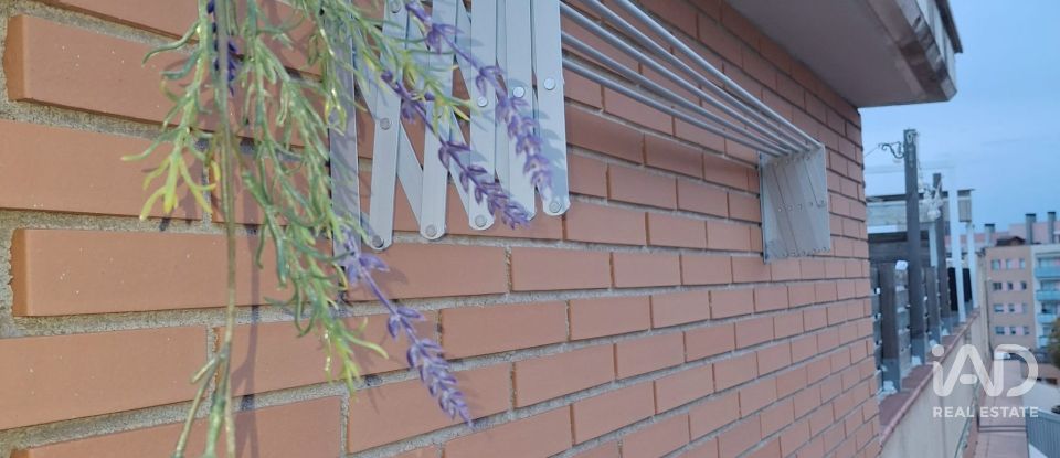 Dúplex 2 habitacions de 111 m² a Terrassa (08227)