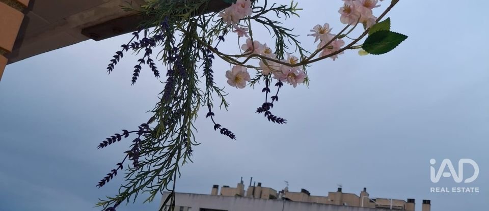 Dúplex 2 habitacions de 111 m² a Terrassa (08227)