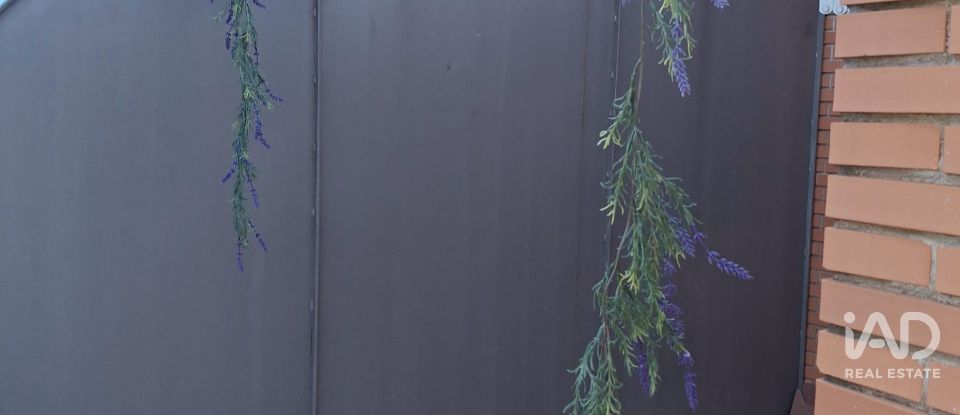 Dúplex 2 habitacions de 111 m² a Terrassa (08227)