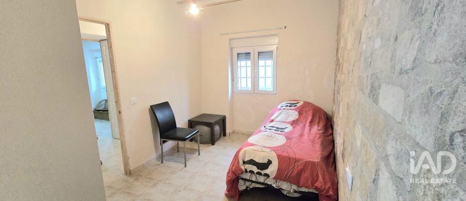 Village house 3 bedrooms of 129 m² in Sisante (16700)