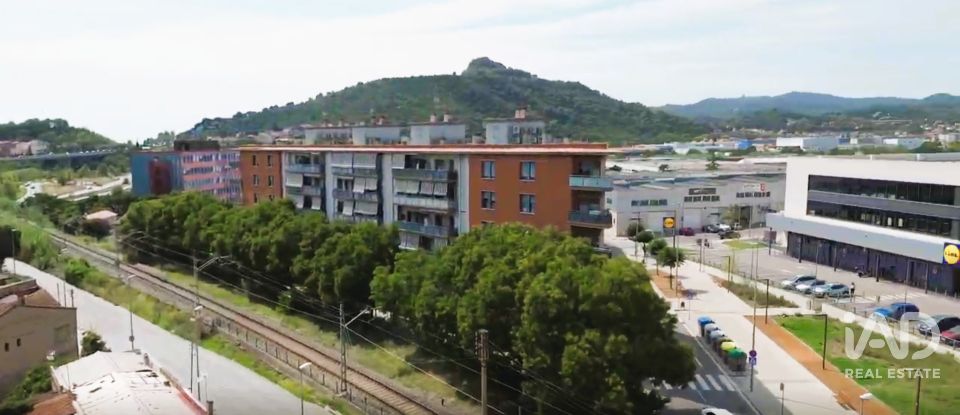 Apartment 3 bedrooms of 100 m² in Montcada i Reixac (08110)