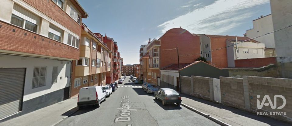 Terrain de 404 m² à Armunia (24009)