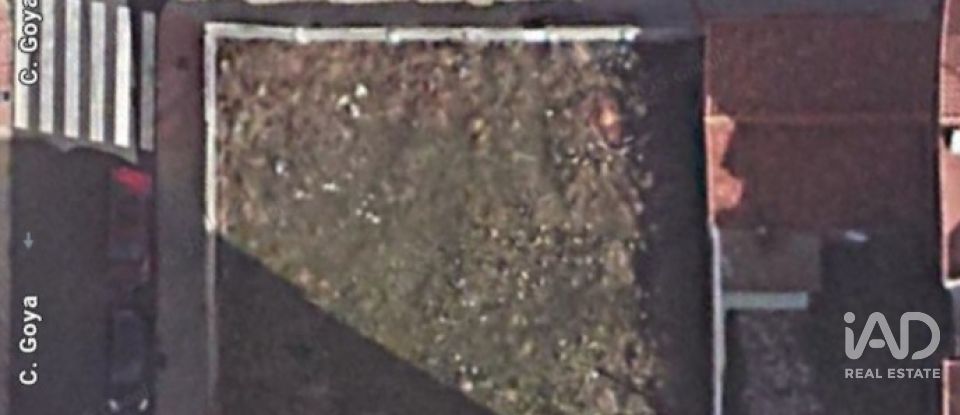 Terrain de 404 m² à Armunia (24009)