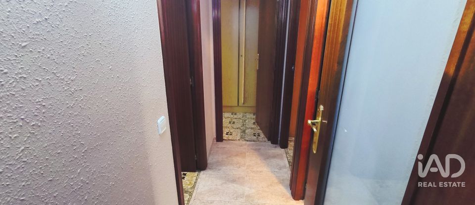 Piso 3 habitaciones de 61 m² en L'Hospitalet de Llobregat (08907)