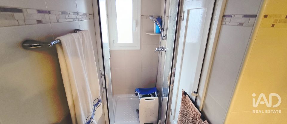 Piso 3 habitaciones de 61 m² en L'Hospitalet de Llobregat (08907)