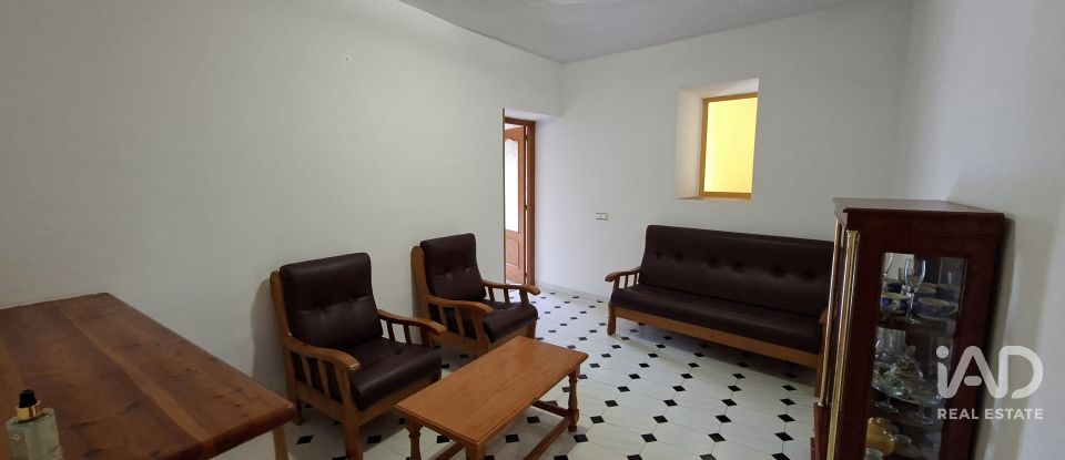 Casa señorial 4 habitaciones de 630 m² en La Puebla de Castro (22435)