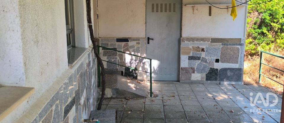 Maison 4 chambres de 98 m² à Villarrin del Paramo (24252)