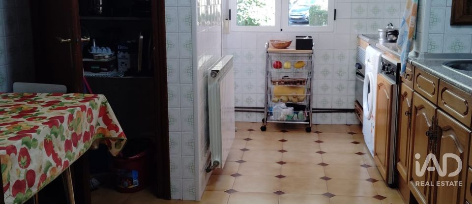 Apartment 3 bedrooms of 68 m² in Sabiñánigo (22600)