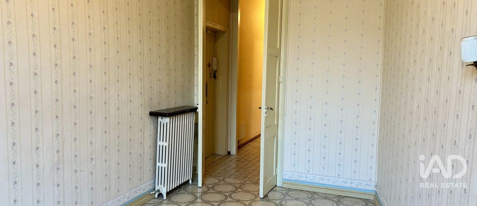 Apartment 3 bedrooms of 221 m² in Sabadell (08201)