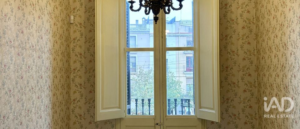 Apartment 3 bedrooms of 221 m² in Sabadell (08201)