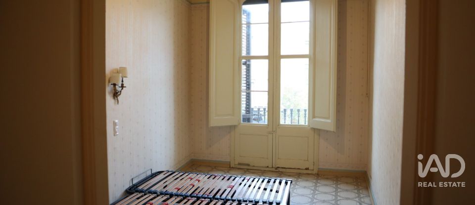 Apartment 3 bedrooms of 221 m² in Sabadell (08201)