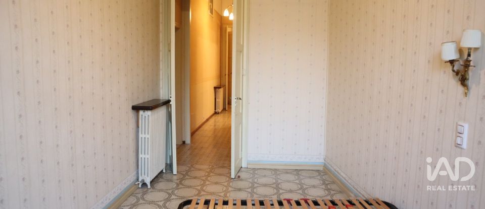 Apartment 3 bedrooms of 221 m² in Sabadell (08201)