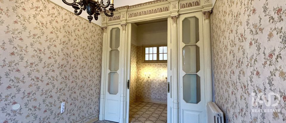 Apartment 3 bedrooms of 221 m² in Sabadell (08201)