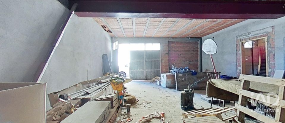 Casa/villa 4 habitacions de 246 m² a Rosselló (25124)