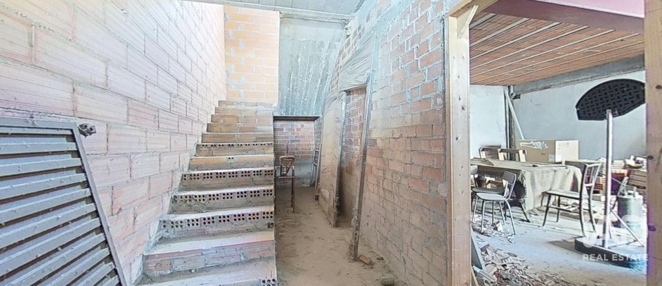 Casa/villa 4 habitacions de 246 m² a Rosselló (25124)