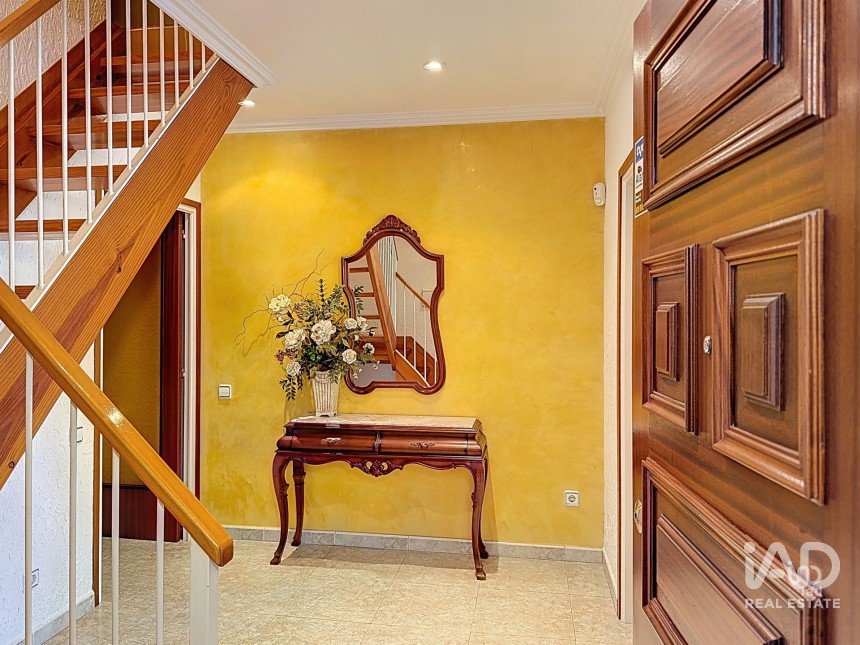 Duplex 4 chambres de 119 m² à Canet de Mar (08360)