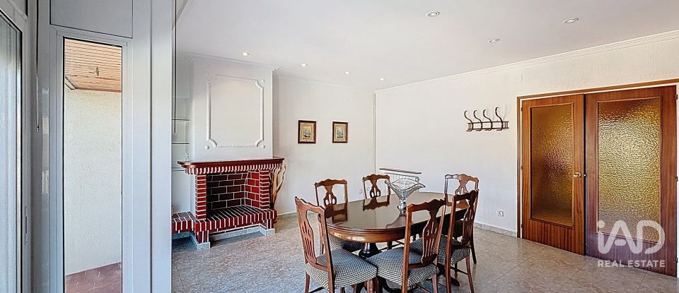 Duplex 4 chambres de 119 m² à Canet de Mar (08360)