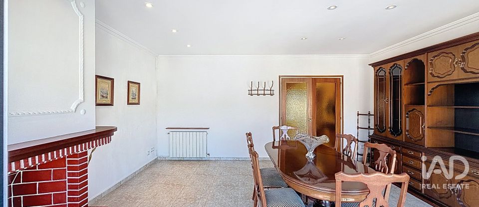 Duplex 4 chambres de 119 m² à Canet de Mar (08360)