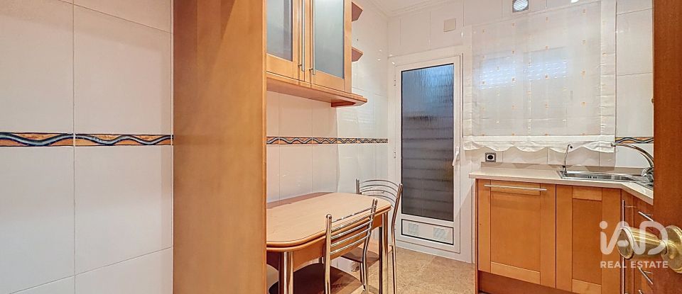 Duplex 4 chambres de 119 m² à Canet de Mar (08360)