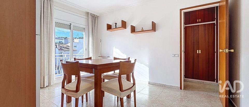 Duplex 4 chambres de 119 m² à Canet de Mar (08360)