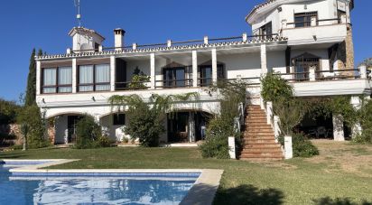 Casa 4 habitaciones de 303 m² en Cártama (29570)