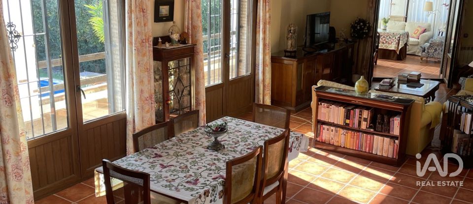 Casa 4 habitaciones de 303 m² en Cártama (29570)