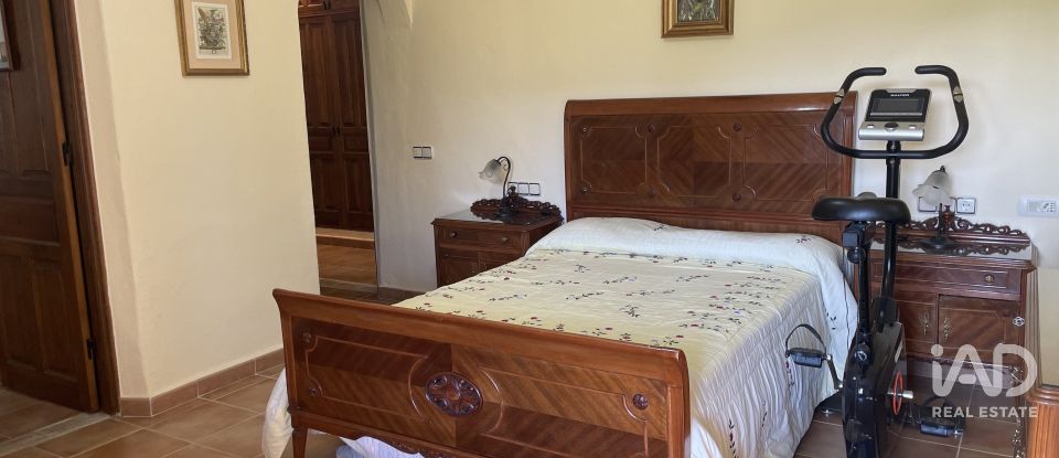 Casa 4 habitaciones de 303 m² en Cártama (29570)